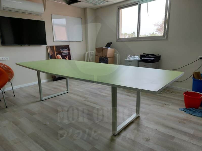 שולחן ישיבות, ניתן להזמין בכל גוון ומידה