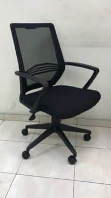 כסא דגם ירון שחור